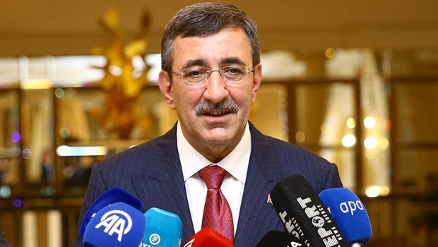 Yılmaz: Savaşın sonu için büyük diplomatik çaba sürüyor.