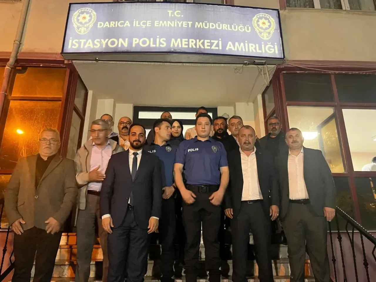 MHP Darıca Bayramda Görev Yapan Ekipleri Unutmadı
